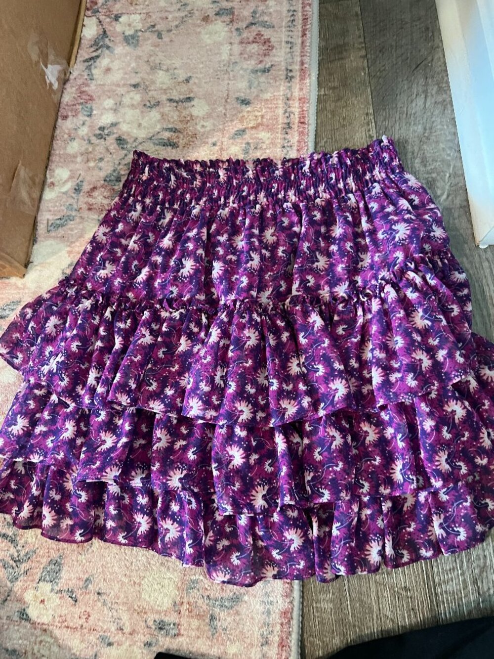 MISA purple ruffle mini skirt size small‎